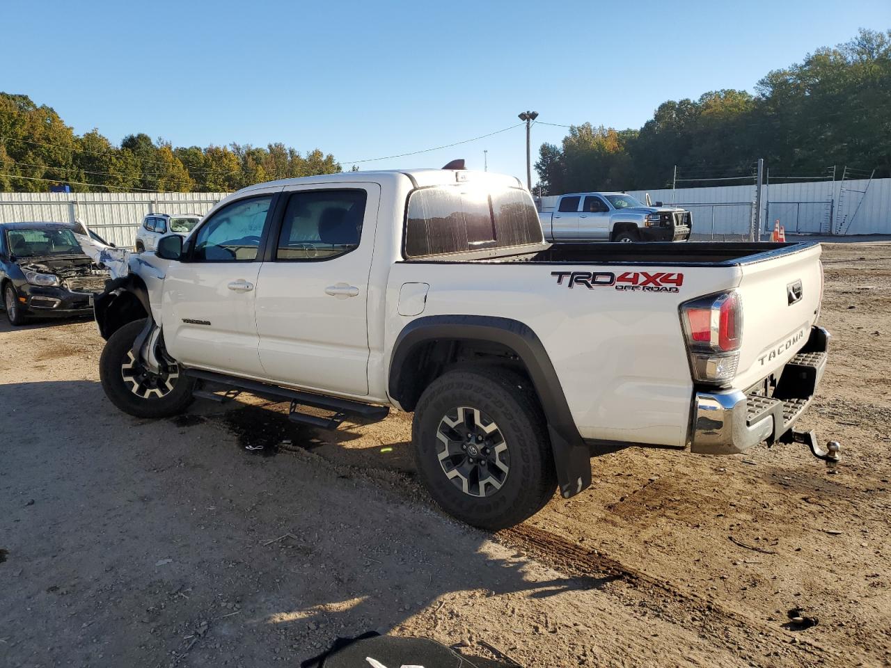 2020 Toyota Tacoma - Image 2
