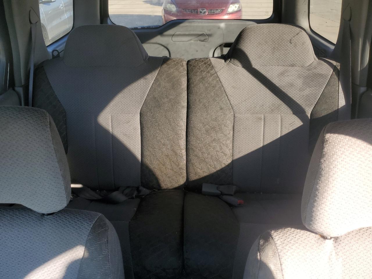 2001 Nissan XTerra - Image 10