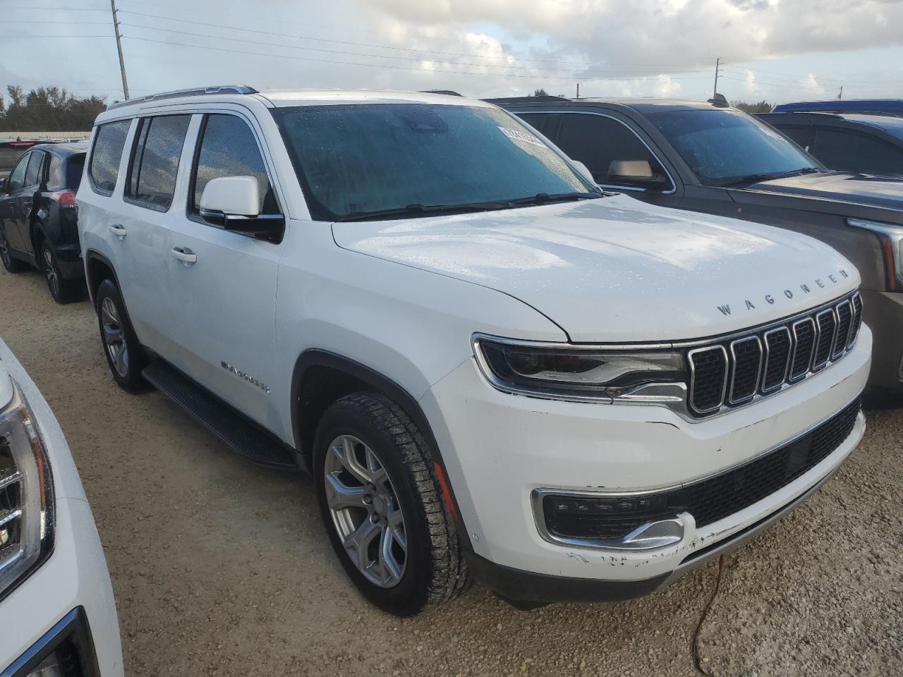 2022 Jeep Grand Wagoneer - Image 4