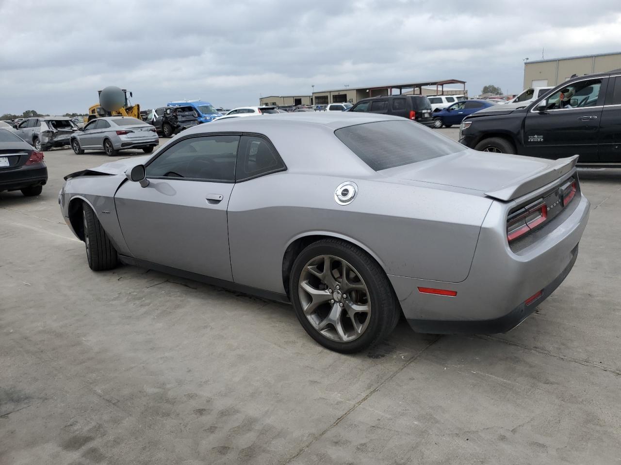 VIN 2C3CDZBT6GH113166 2016 DODGE CHALLENGER no.2