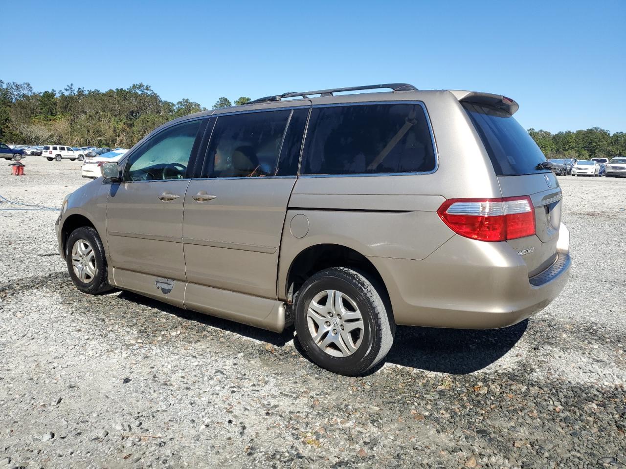 2007 Honda Odyssey - Image 2