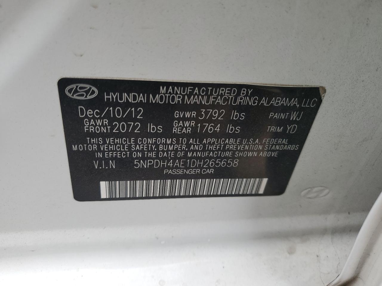 2013 Hyundai Elantra - Image 13