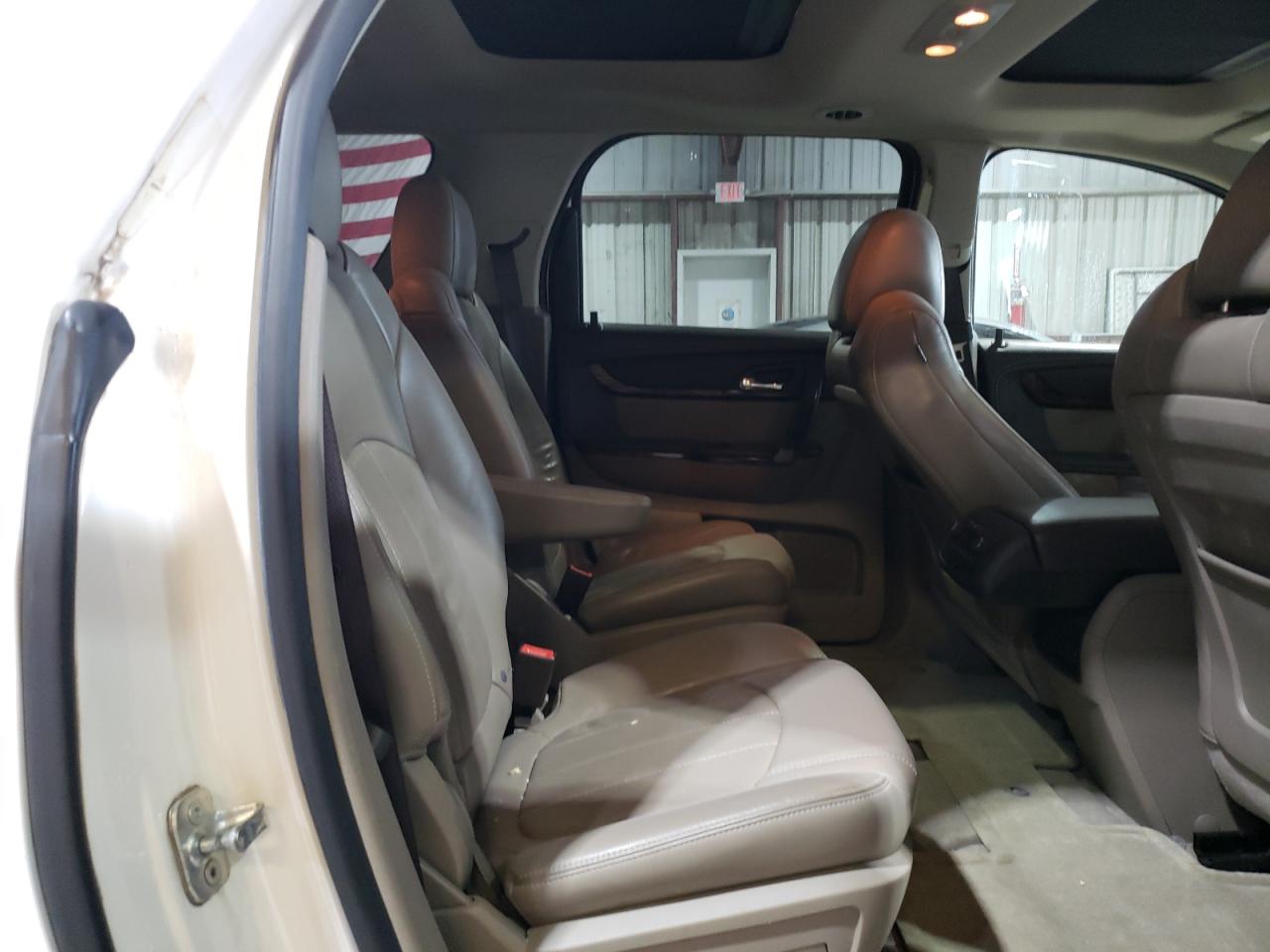 2013 GMC Acadia - Image 11