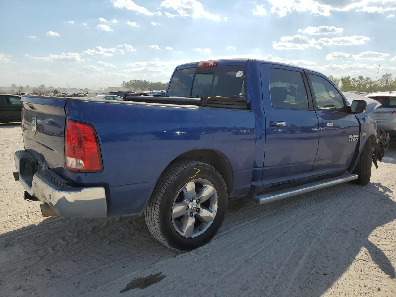 2016 RAM 1500 - Image 3
