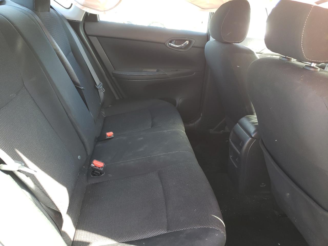 2019 Nissan Sentra - Image 10