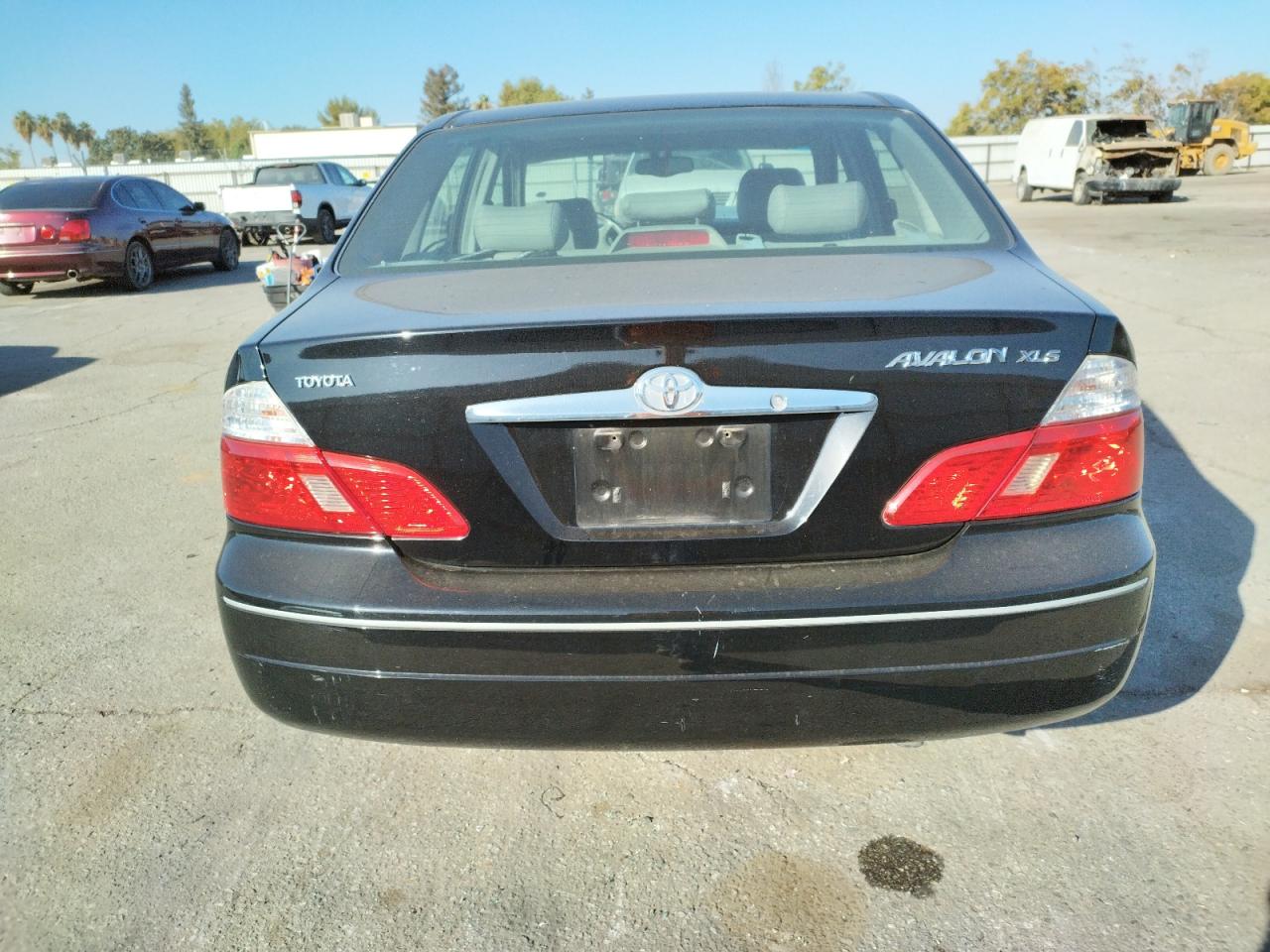 2004 Toyota Avalon Xl VIN: 4T1BF28B44U346488 Lot: 76556754