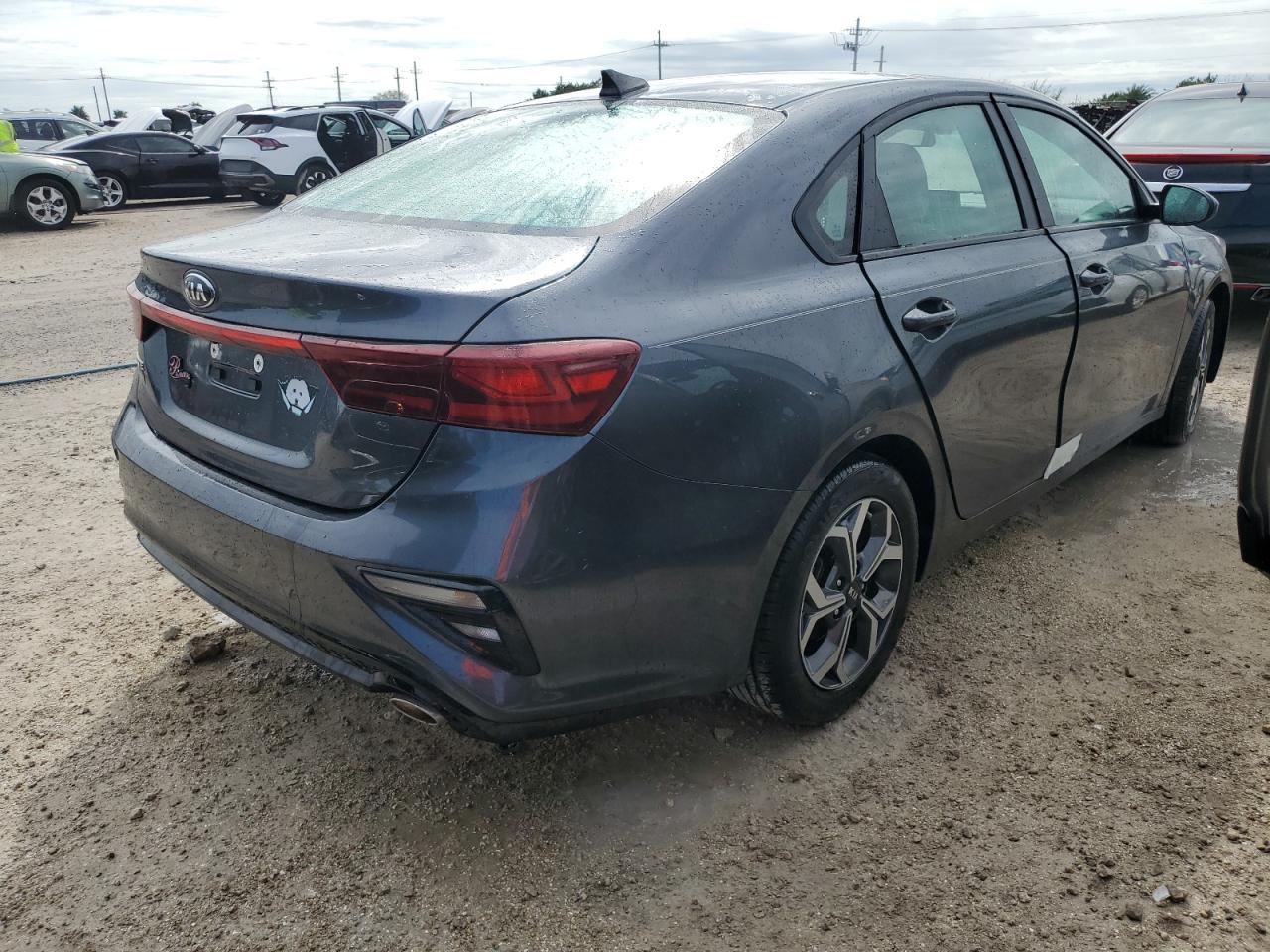 2020 Kia Forte - Image 3