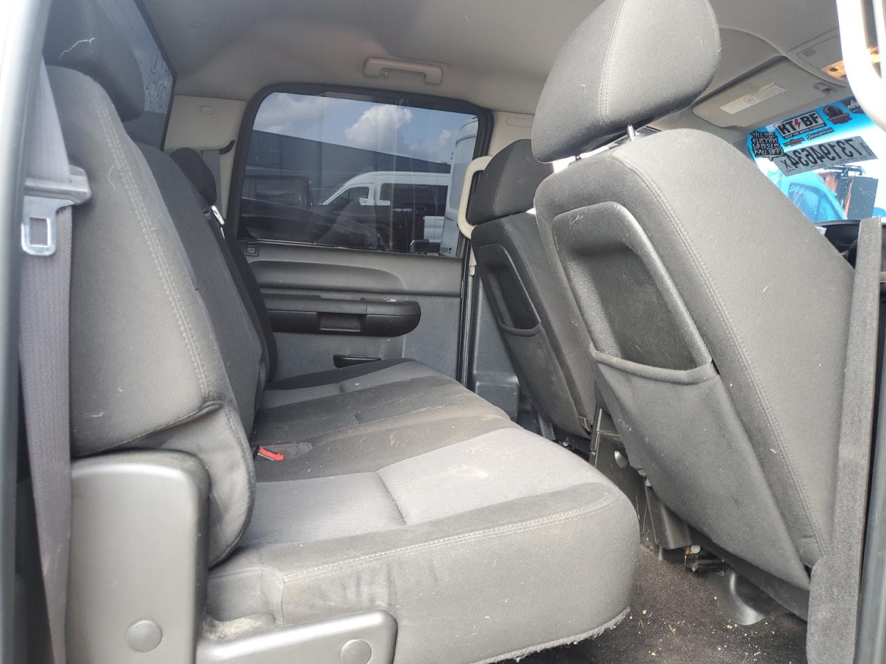 2011 GMC Sierra - Image 11
