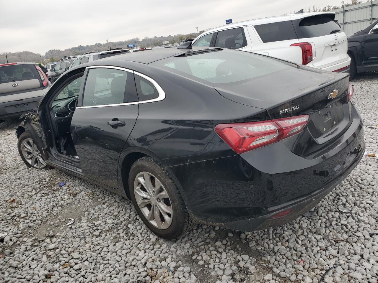 2020 Chevrolet Malibu - Image 2