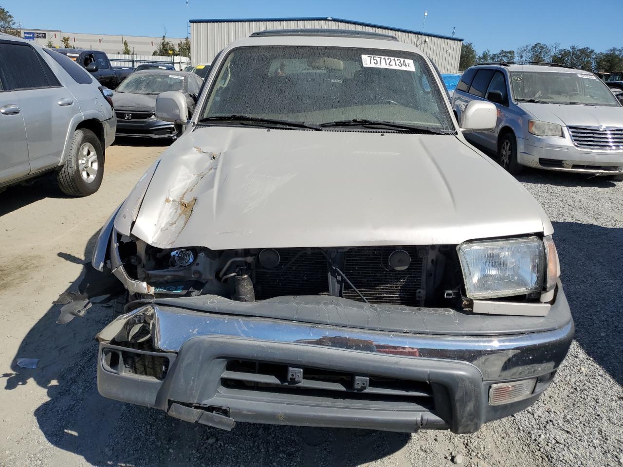2000 Toyota 4Runner - Image 5