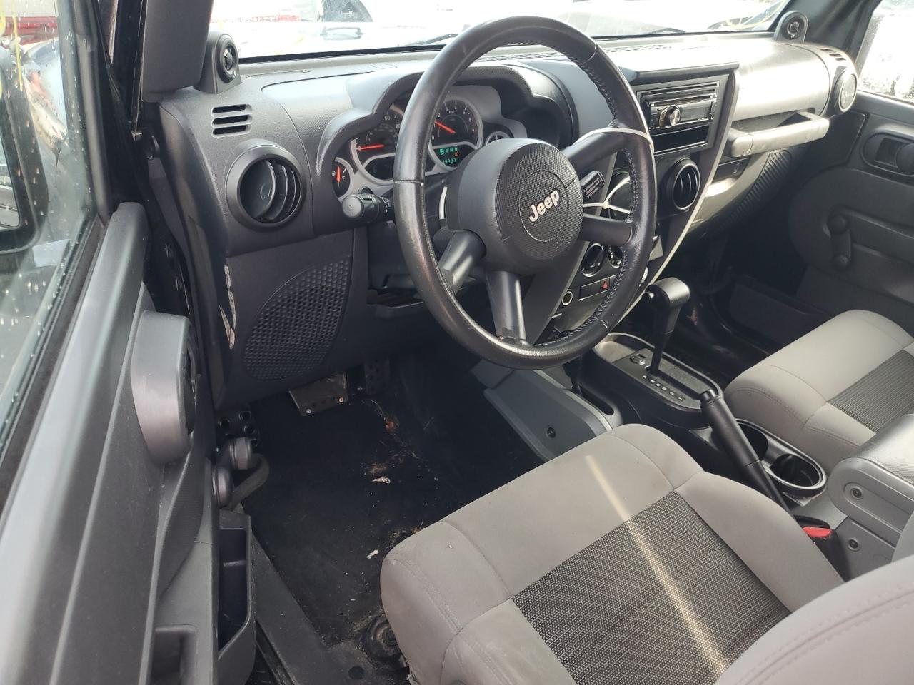 2010 Jeep Wrangler - Image 8