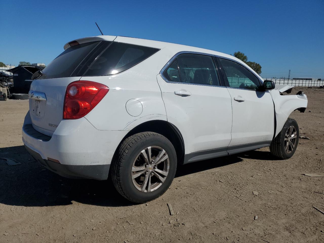 2013 Chevrolet Equinox - Image 3