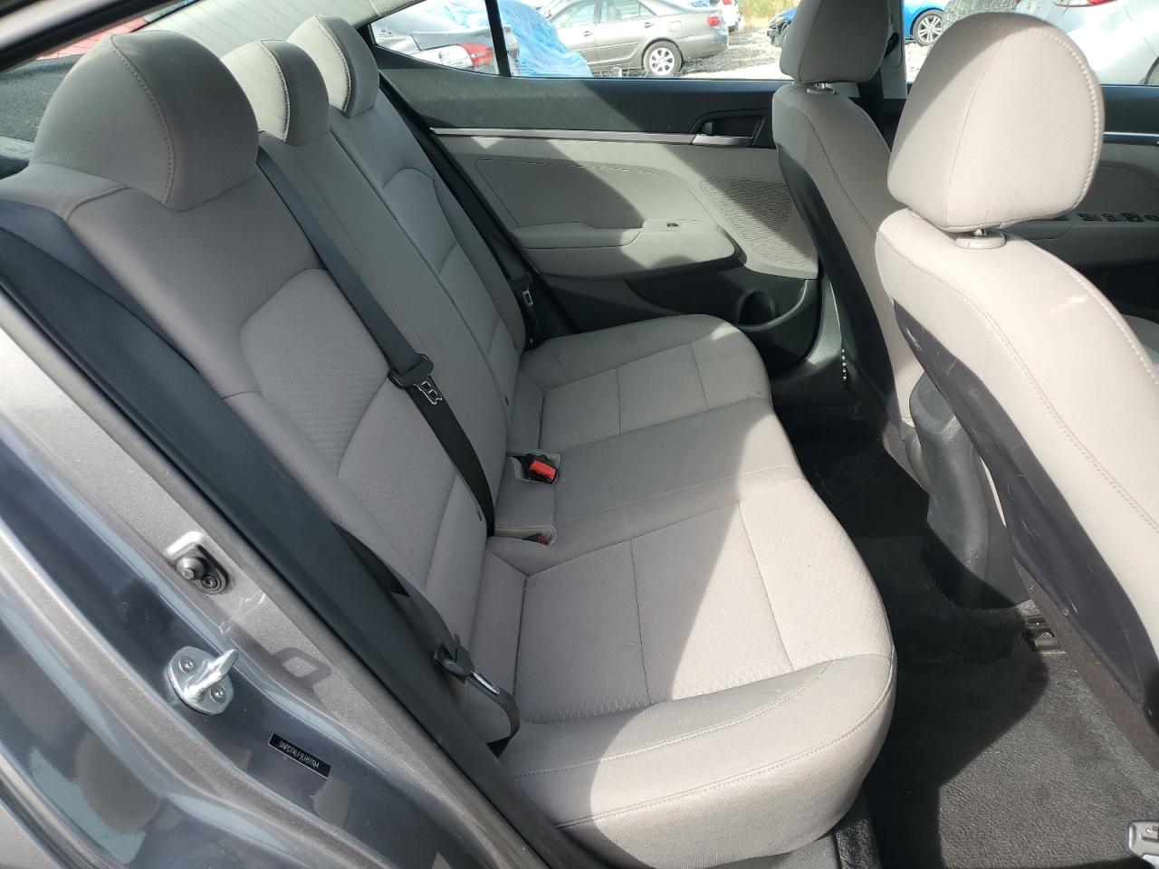 2020 Hyundai Elantra - Image 10