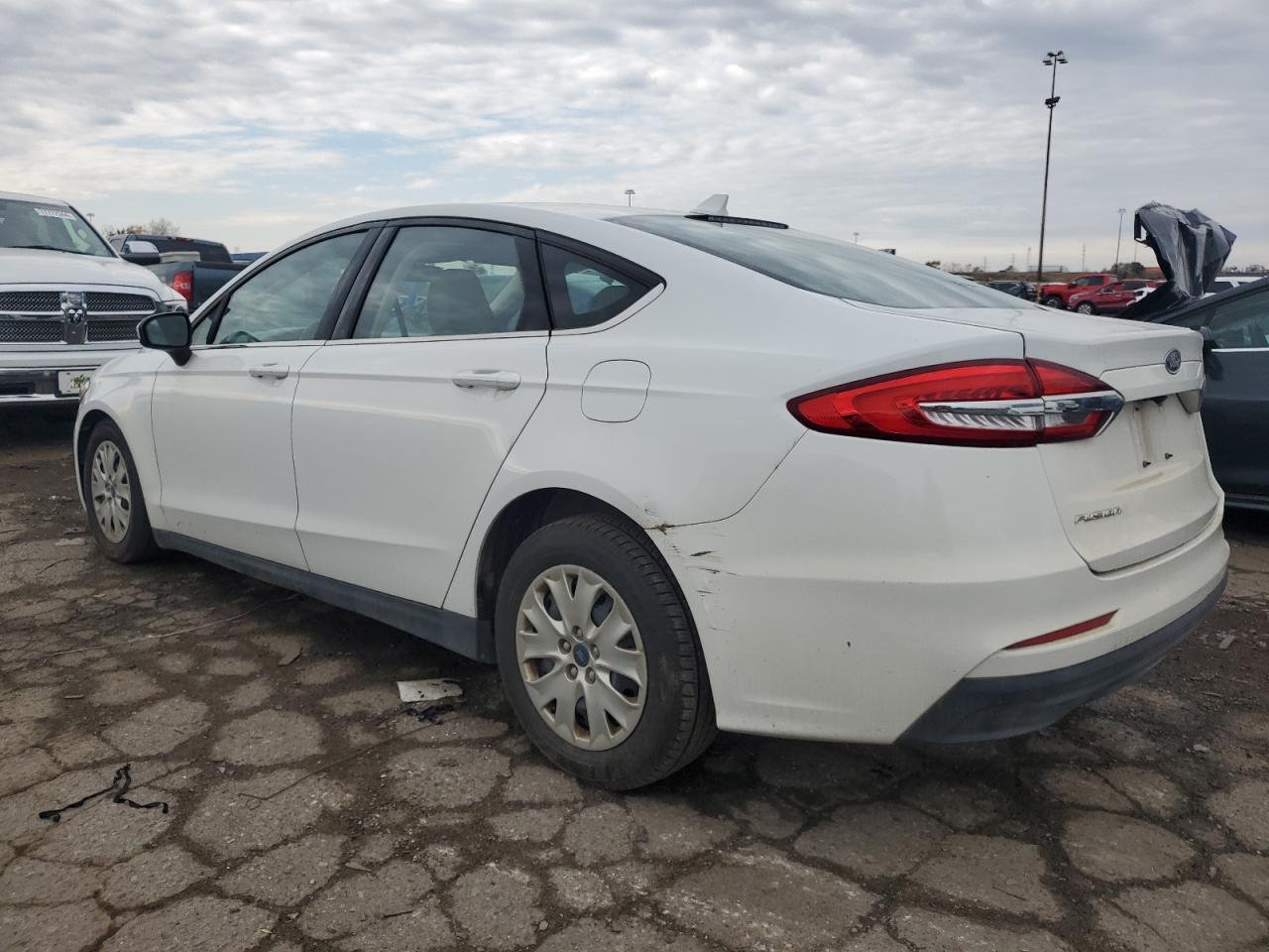2020 Ford Fusion - Image 2