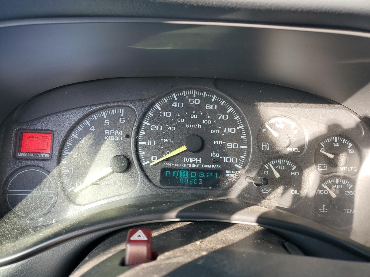 2001 GMC Sierra - Image 9