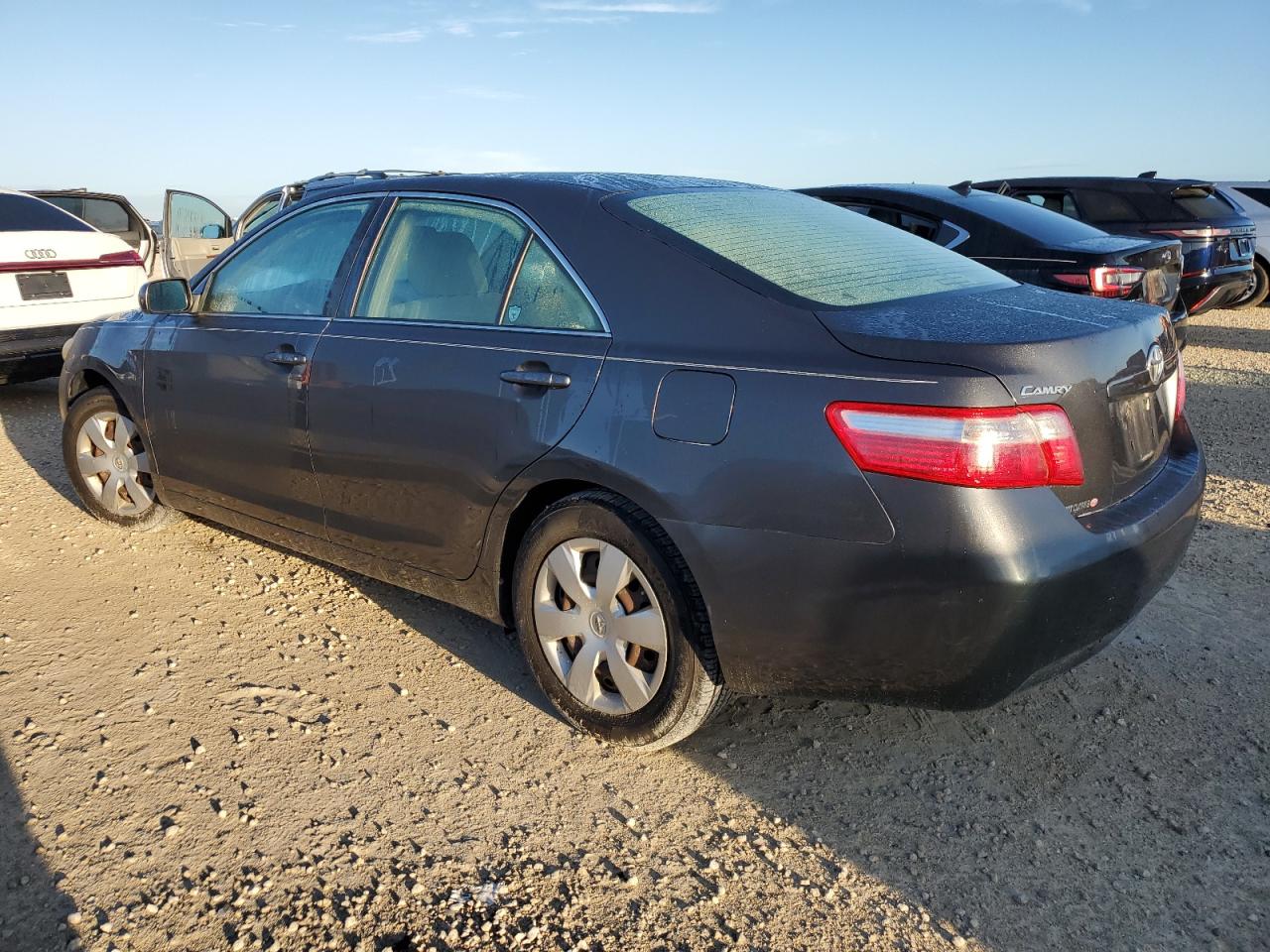 2009 Toyota Camry - Image 2