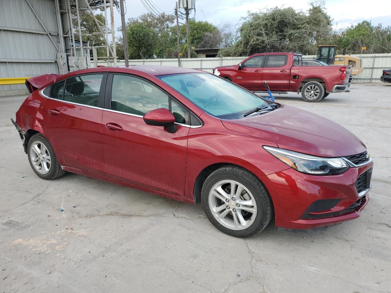 2018 Chevrolet Cruze - Image 4
