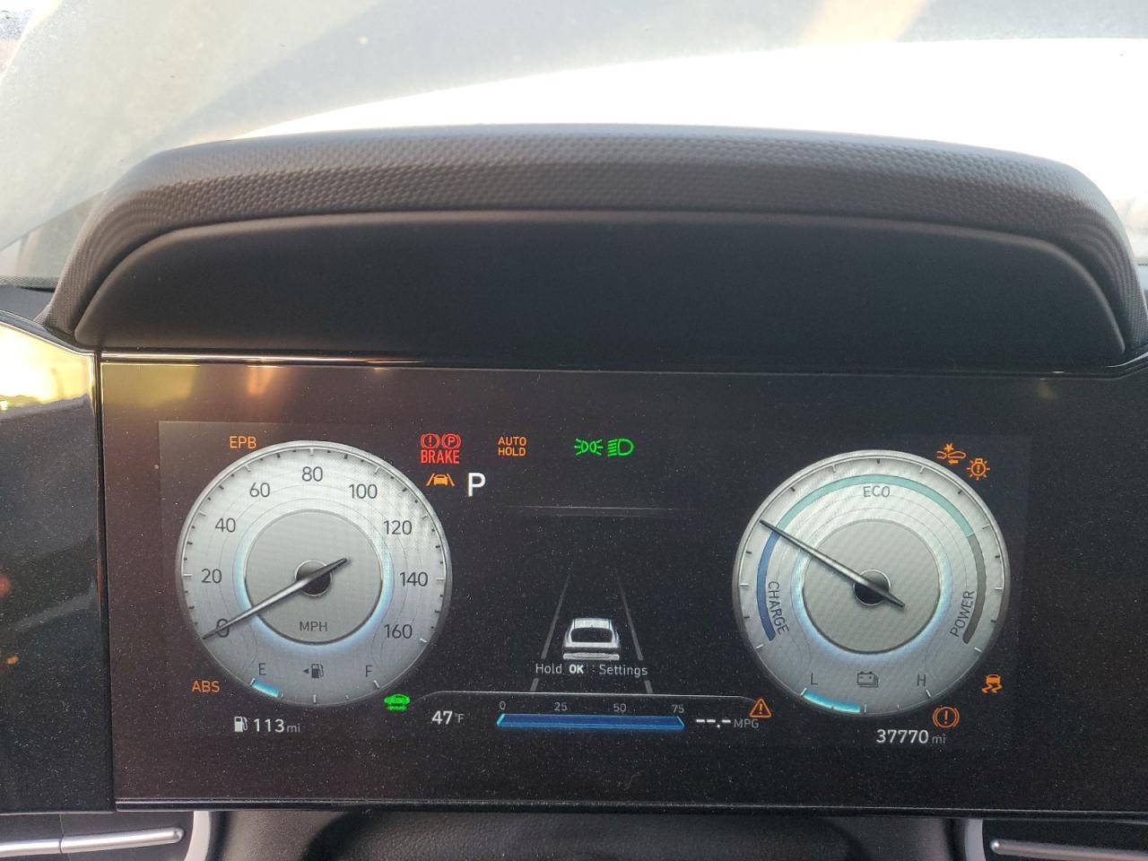 2022 Hyundai Elantra - Image 9