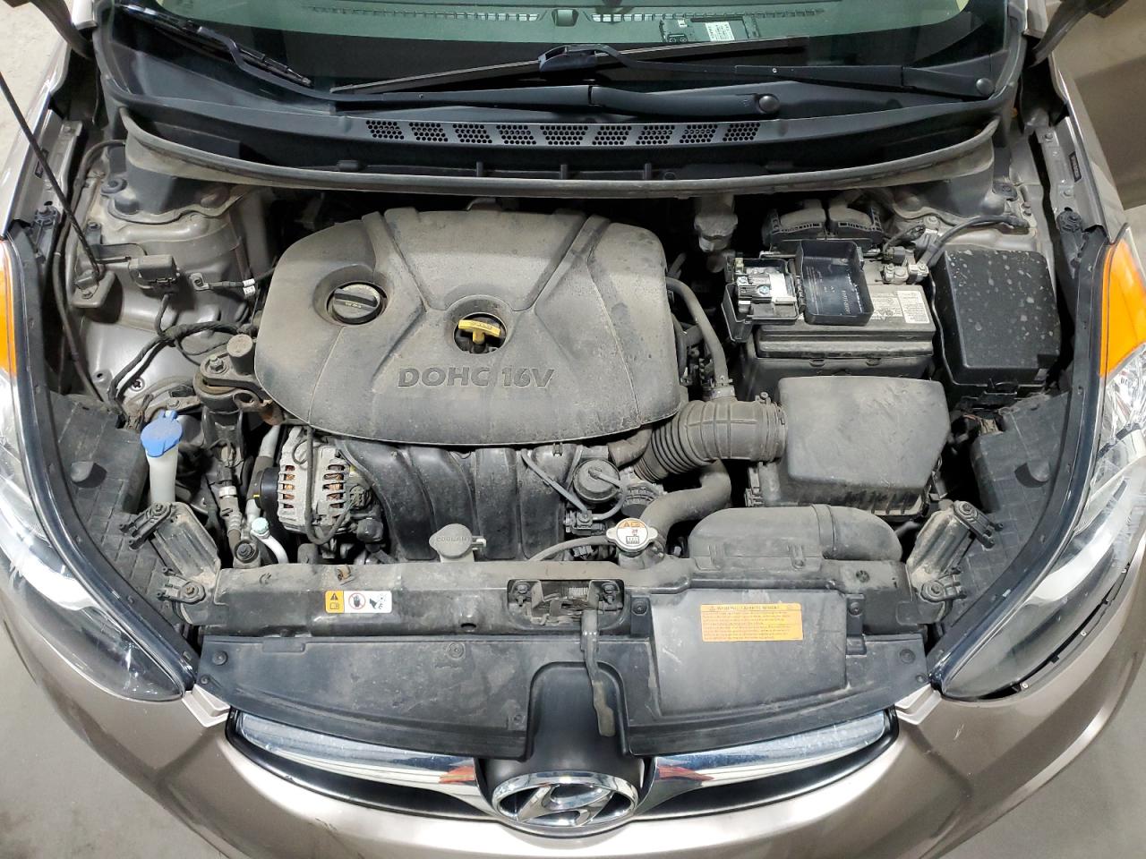 2013 Hyundai Elantra - Image 11