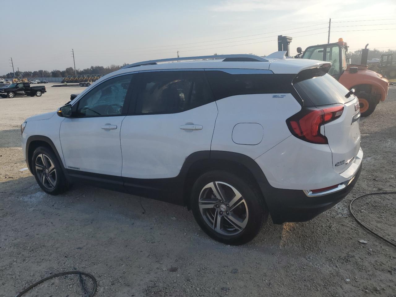 2020 GMC Terrain - Image 2