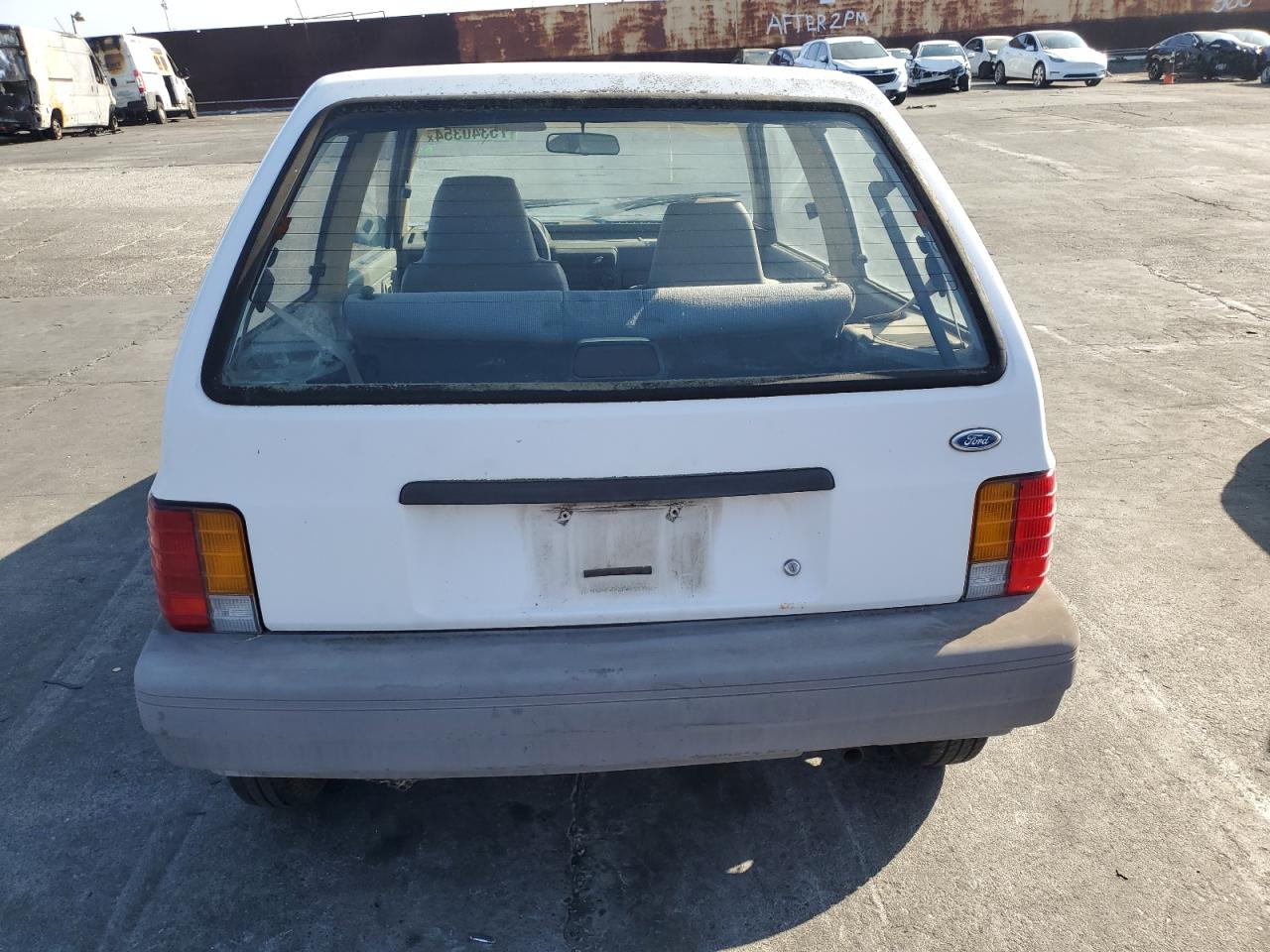 KNJPT06H1L6114638 1990 Ford Festiva L Plus