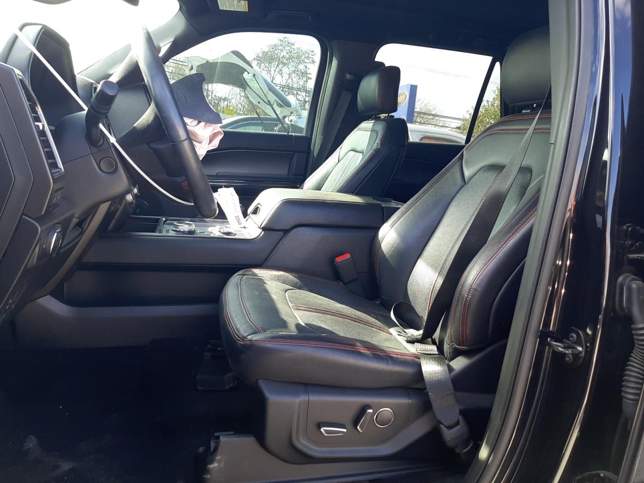 2020 Ford Expedition - Image 7