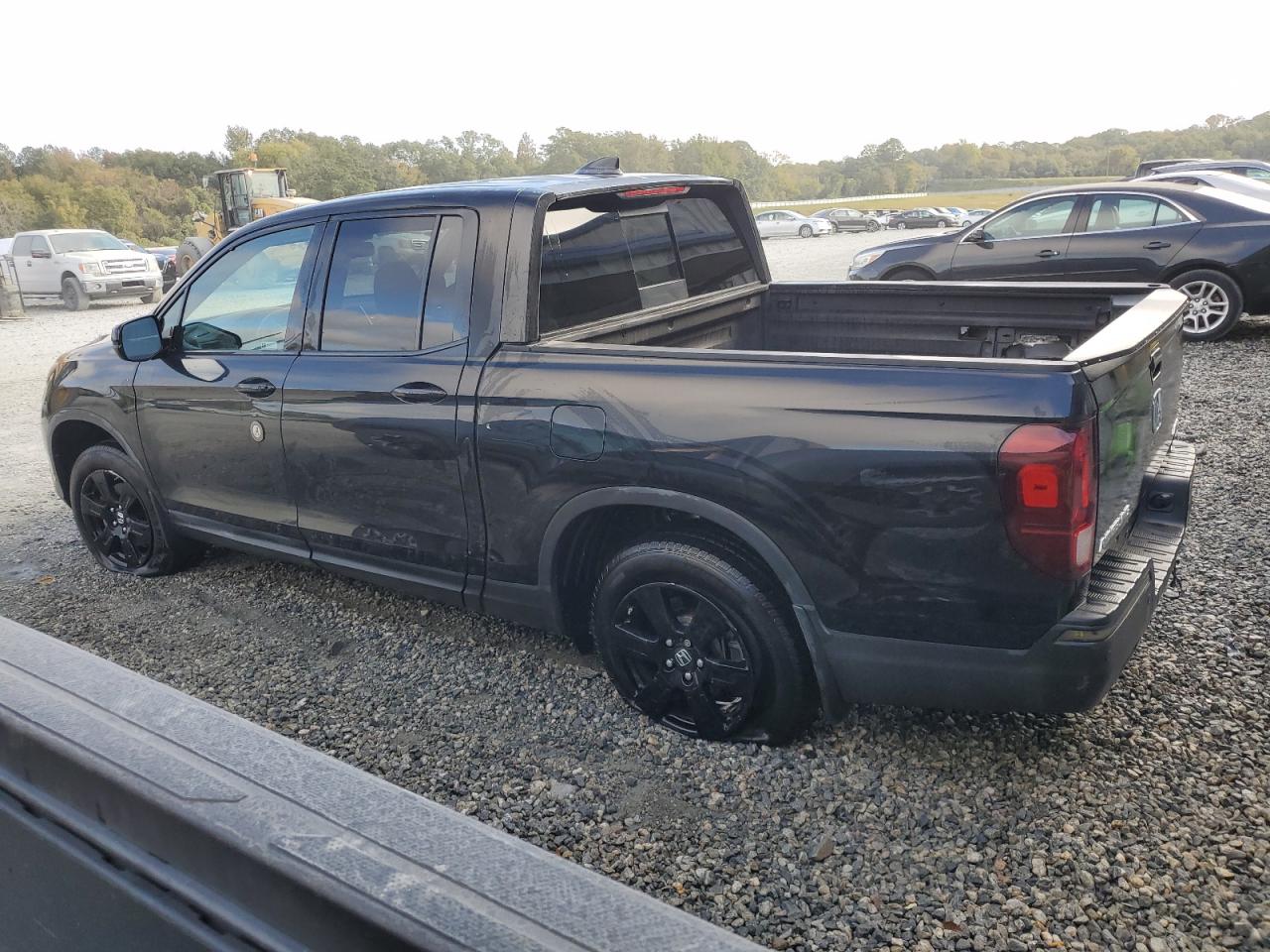 2018 Honda Ridgeline - Image 2