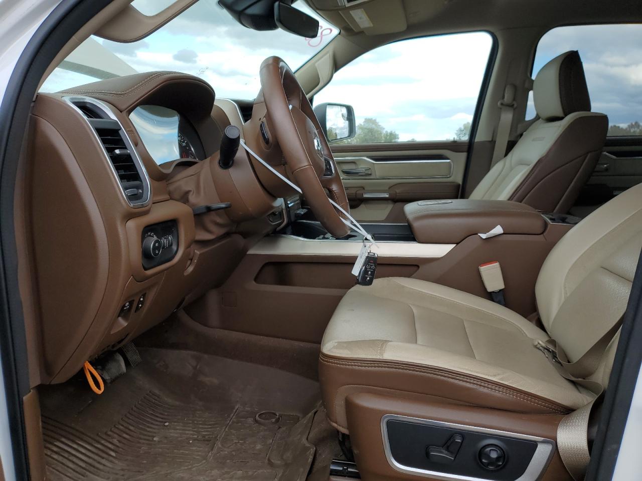 2021 RAM 1500 - Image 7