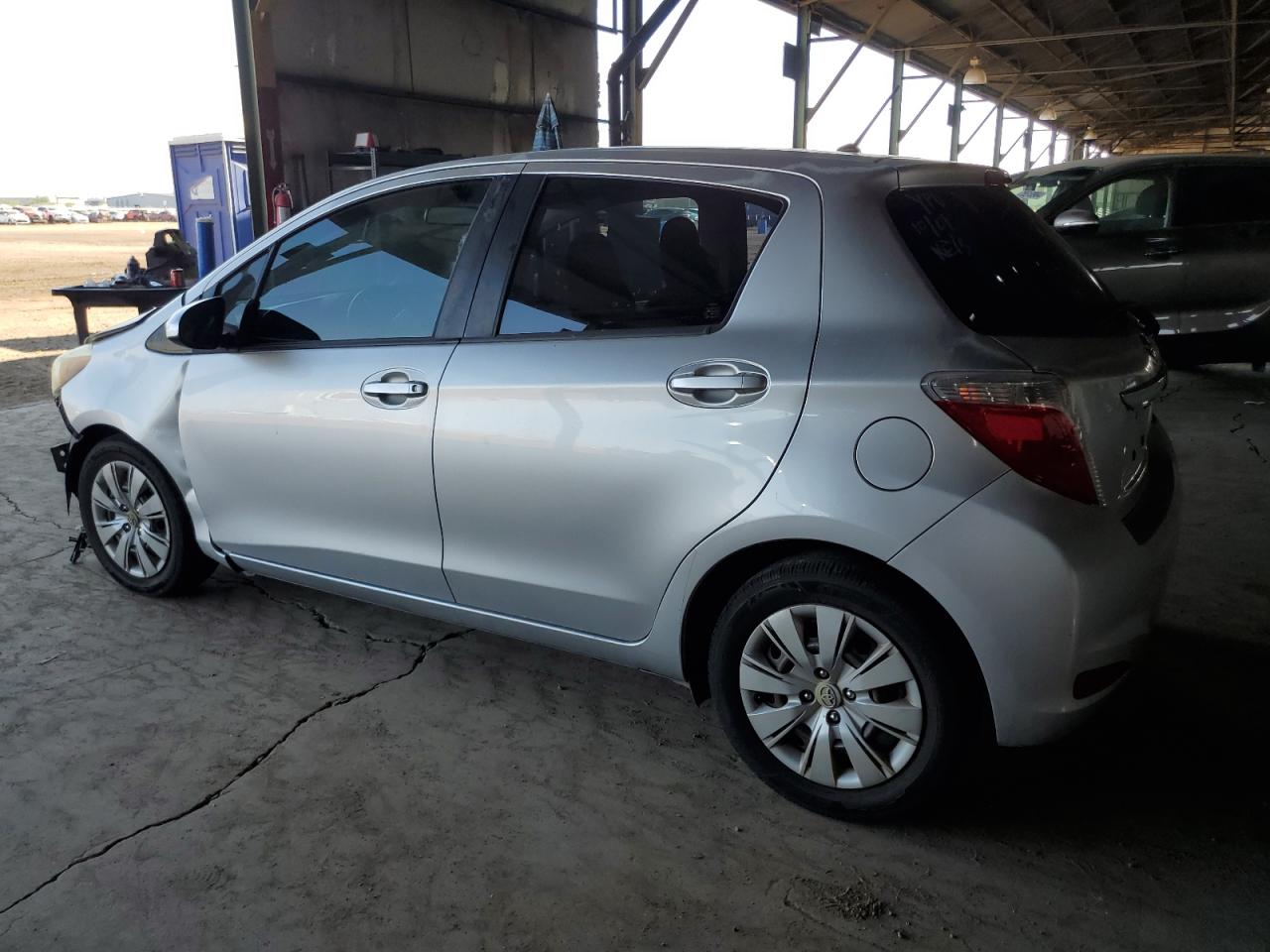 VIN JTDKTUD36DD543069 2013 TOYOTA YARIS no.2