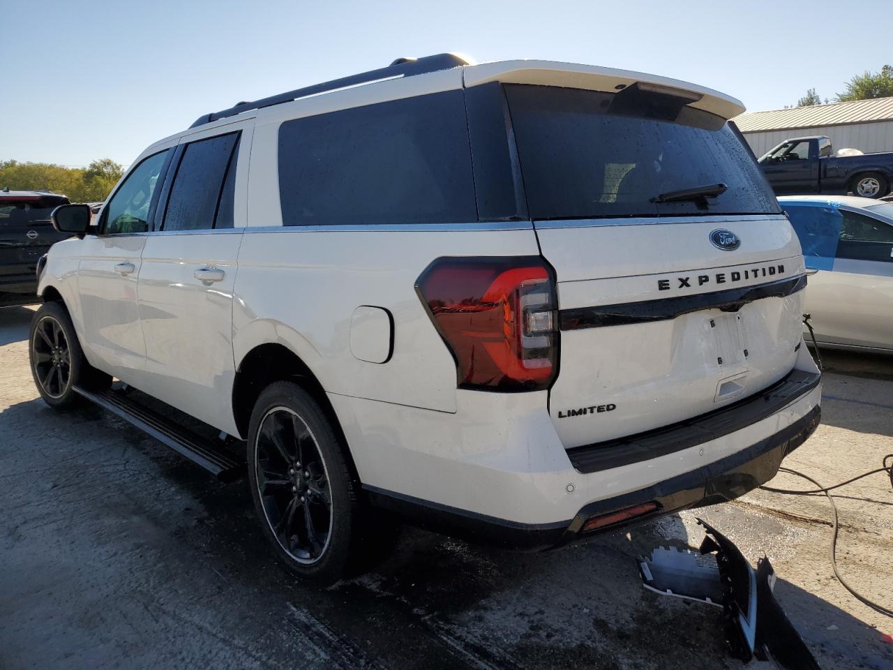 2023 Ford Expedition - Image 2