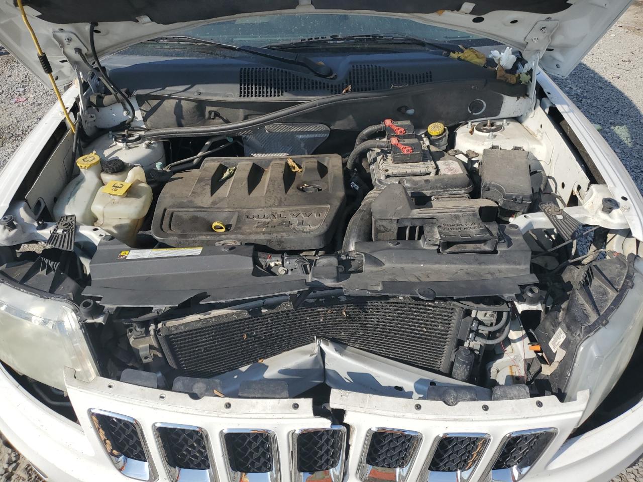 2011 Jeep Compass - Image 12