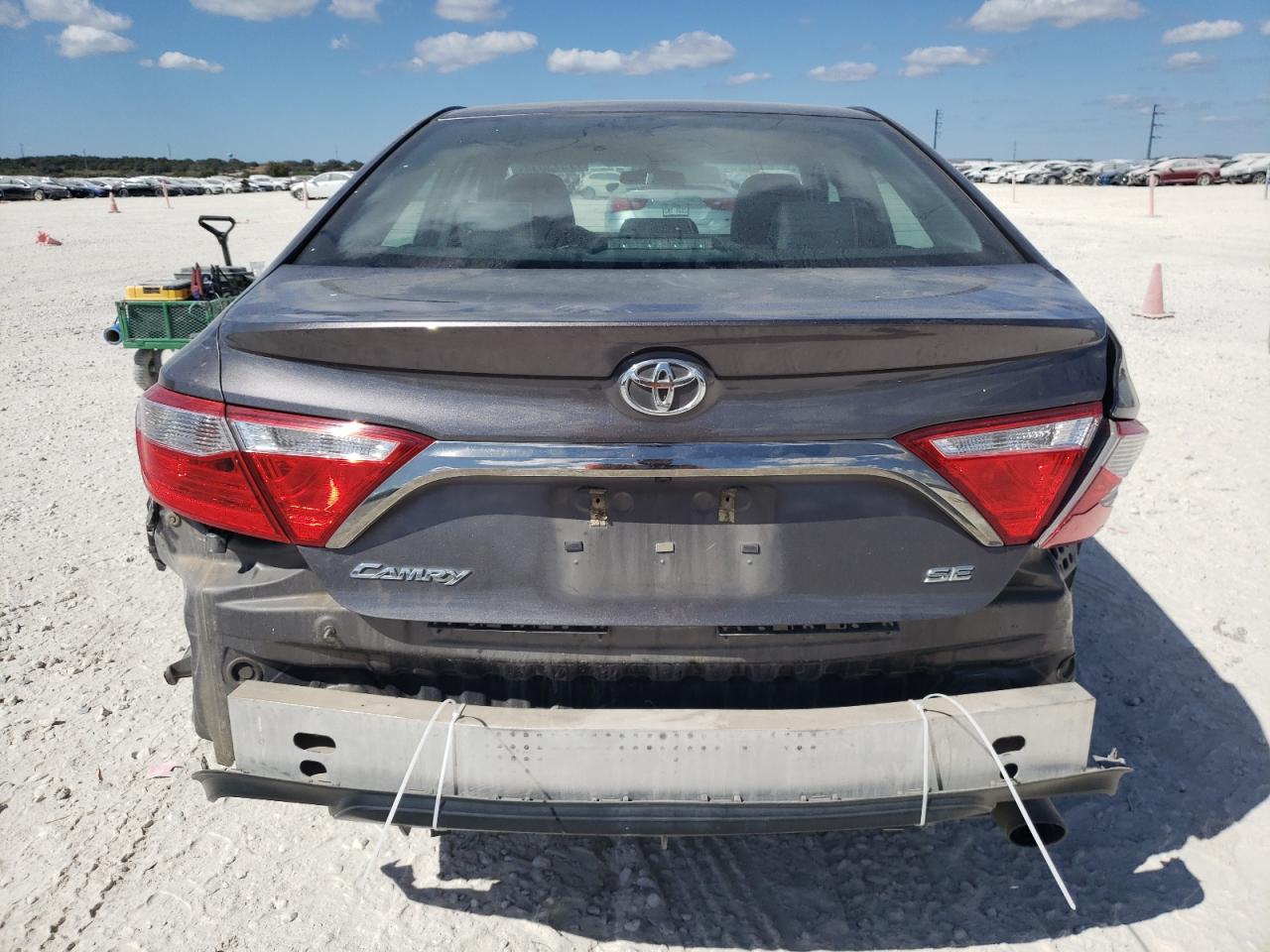 2016 Toyota Camry Le VIN: 4T1BF1FK8GU609566 Lot: 77573034