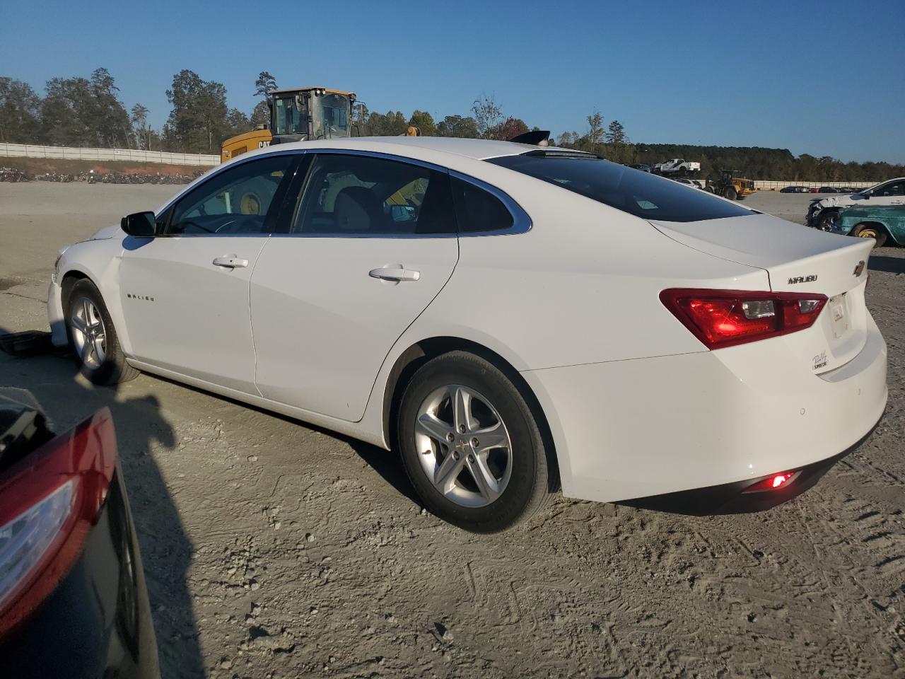 2023 Chevrolet Malibu - Image 2
