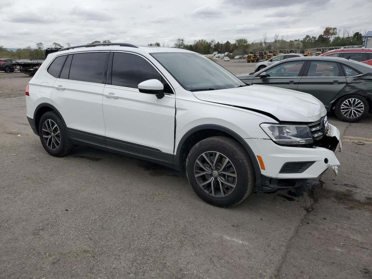 2019 Volkswagen Tiguan - Image 4