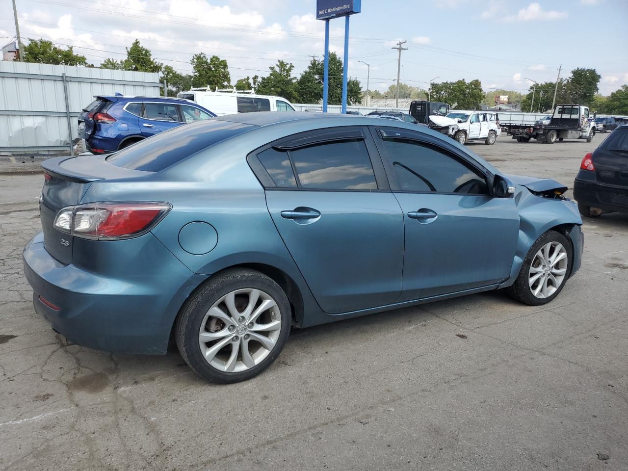 2010 Mazda 3 S VIN: JM1BL1S58A1163697 Lot: 74036974