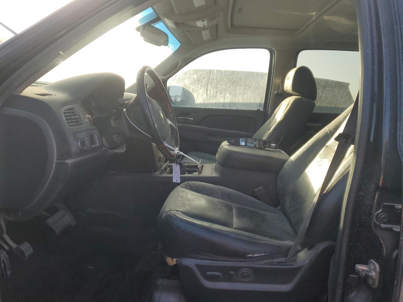 2011 Chevrolet Avalanche Ltz VIN: 3GNMCGE09BG330882 Lot: 74946164