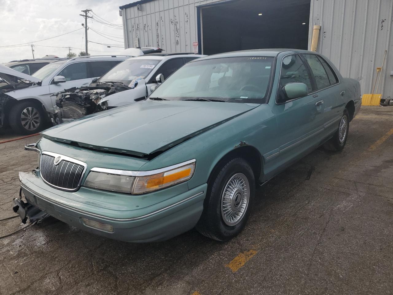 1997 Mercury Grand Marquis Gs იყიდება Chicago Heights-ში, IL - Front End