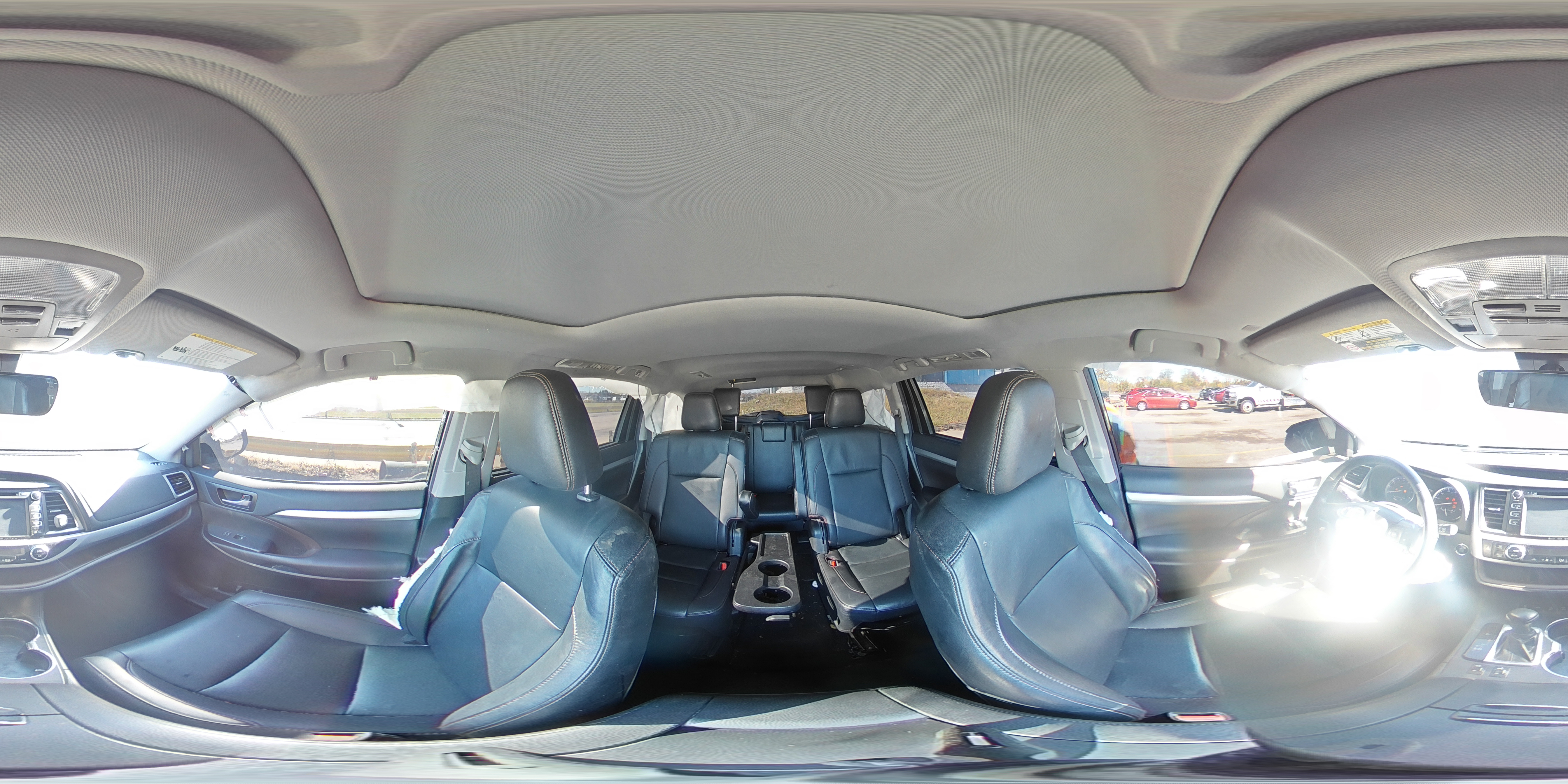 2019 Toyota Highlander - Image 15
