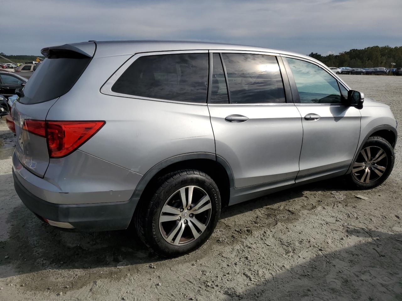 2016 Honda Pilot - Image 3