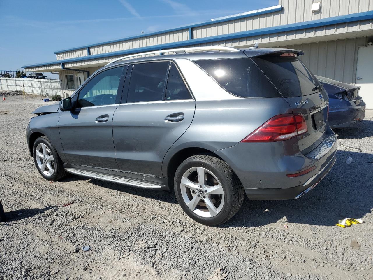 2017 Mercedes-Benz GLE - Image 2