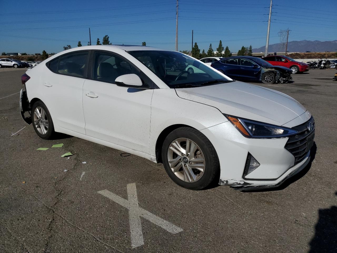 2019 Hyundai Elantra - Image 4