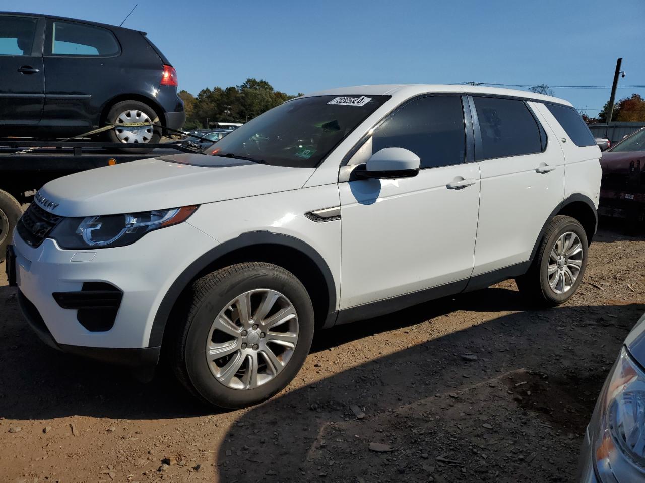 2018 Land Rover Discovery - Image 1