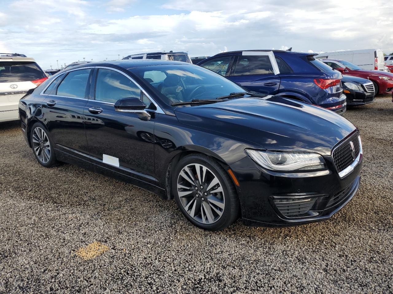 2020 Lincoln MKZ - Image 4
