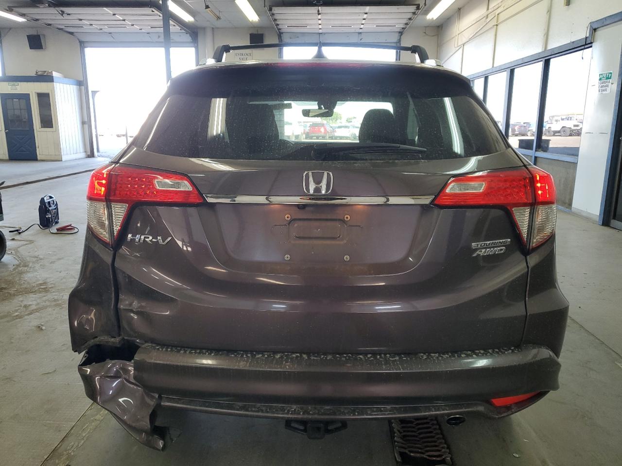 2019 Honda Hr-V Touring VIN: 3CZRU6H98KM710937 Lot: 74786804