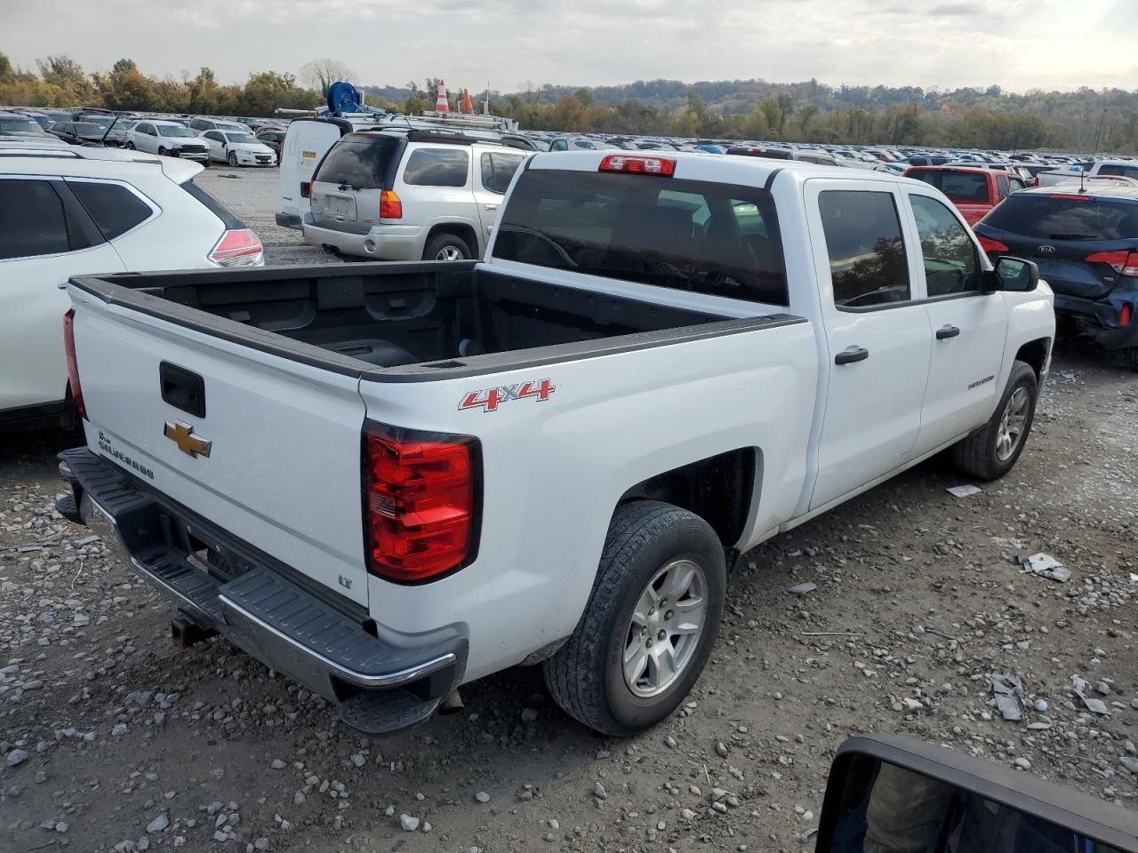 2014 Chevrolet Silverado - Image 3
