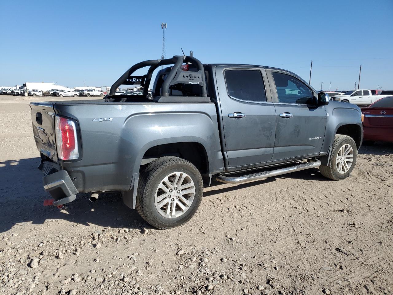 2017 GMC Canyon - Image 3