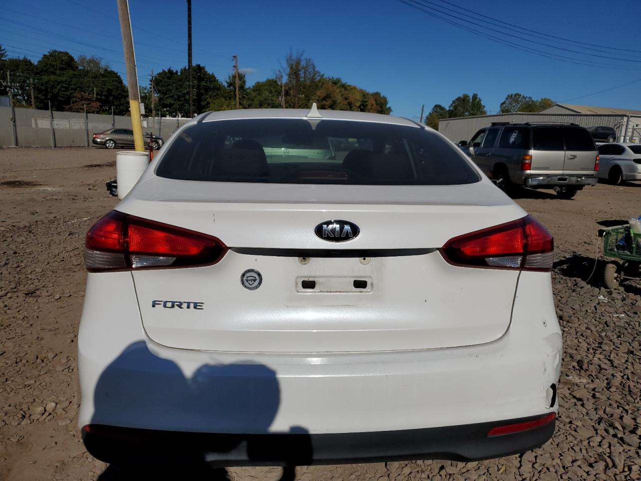 2017 Kia Forte Lx VIN: 3KPFL4A74HE022364 Lot: 75470874