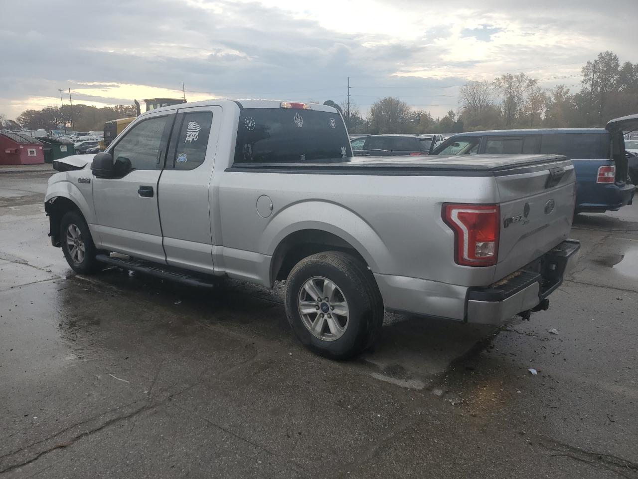 VIN 1FTEX1C84FFB50160 2015 FORD F-150 no.2