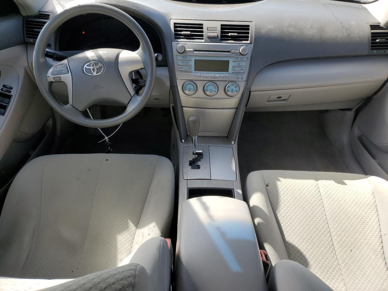 2009 Toyota Camry - Image 8
