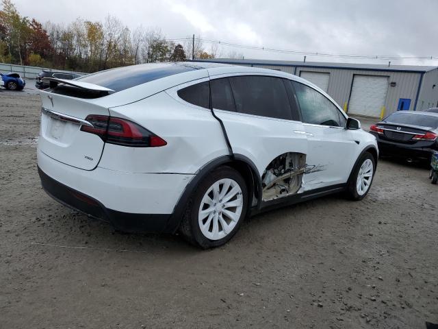  TESLA MODEL X 2018 Белый